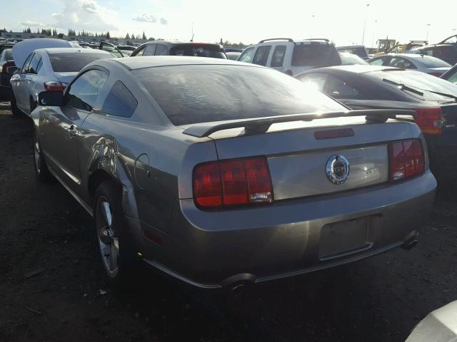 1ZVHT82H385162499 - 2008 FORD MUSTANG GT GRAY photo 3