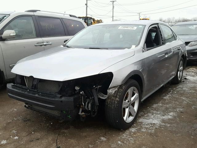 1VWAT7A35EC033026 - 2014 VOLKSWAGEN PASSAT S ვერცხლისფერი ფოტო 2