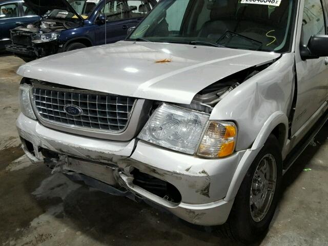 1FMDU75E44ZA99180 - 2004 FORD EXPLORER L SILVER photo 9