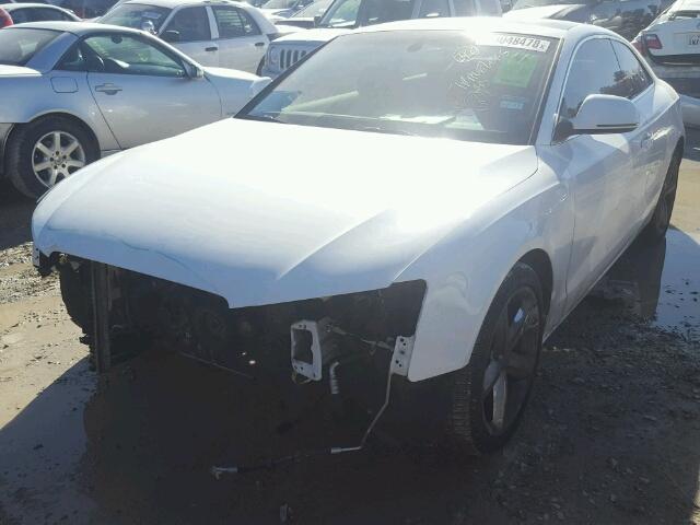 WAUDK78T99A049625 - 2009 AUDI A5 QUATTRO WHITE photo 2