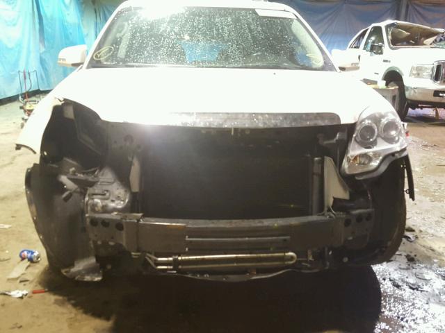 1GKLVNED7AJ209940 - 2010 GMC ACADIA SLT თეთრი ფოტო 9