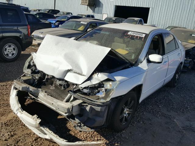 3HGCM56303G702675 - 2003 HONDA ACCORD LX WHITE photo 2