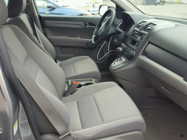 JHLRE38368C040539 - 2008 HONDA CR-V LX SILVER photo 5