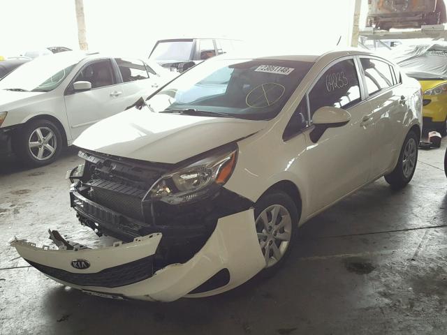 KNADM4A34E6350786 - 2014 KIA RIO LX WHITE photo 2