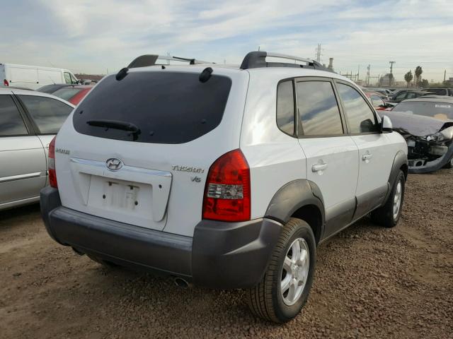 KM8JN12D95U053223 - 2005 HYUNDAI TUCSON GLS WHITE photo 4