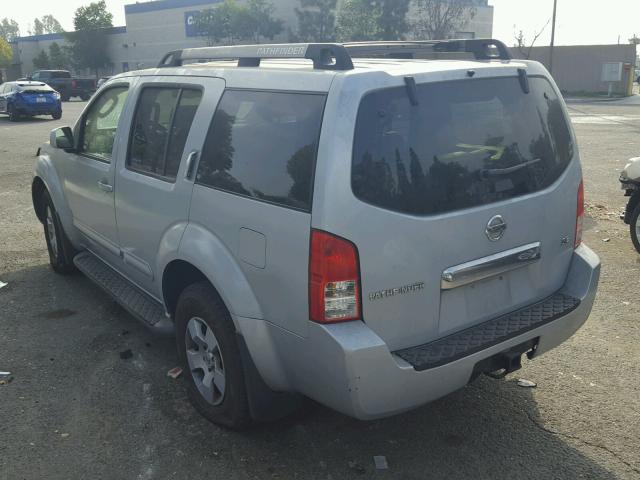 5N1AR18U97C615075 - 2007 NISSAN PATHFINDER SILVER photo 3