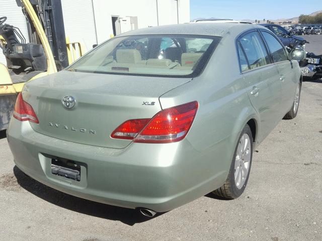 4T1BK36BX6U096228 - 2006 TOYOTA AVALON XL GREEN photo 4