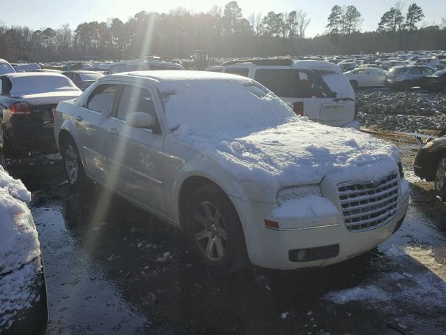 2C3KA53G96H493469 - 2006 CHRYSLER 300 TOURIN CREAM photo 1