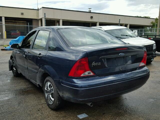 1FAFP33P12W282073 - 2002 FORD FOCUS LX BLUE photo 3