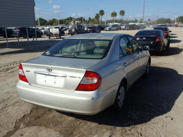 4T1BE32K23U228911 - 2003 TOYOTA CAMRY LE SILVER photo 4