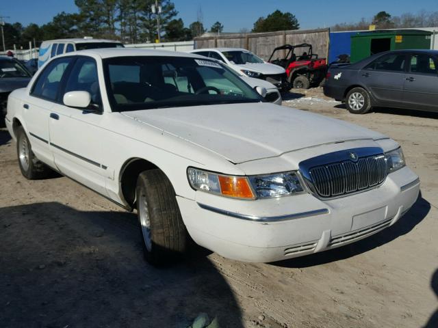 2MEFM74W9YX670146 - 2000 MERCURY GRAND MARQ WHITE photo 1