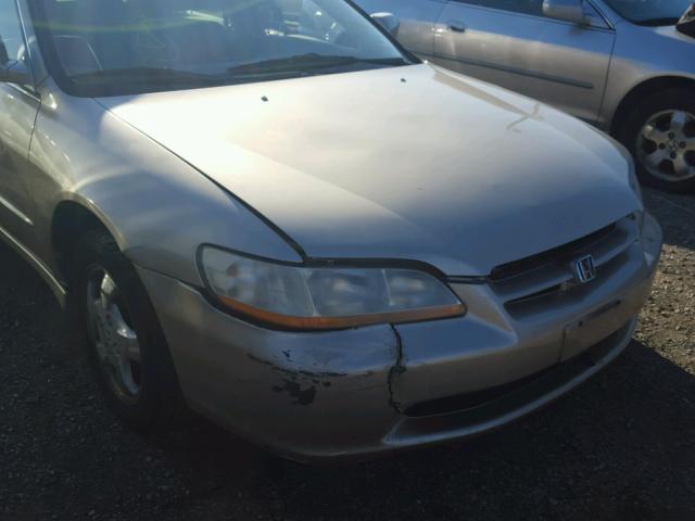 1HGCG6678YA156424 - 2000 HONDA ACCORD EX GOLD photo 9