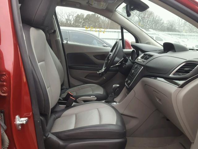 KL4CJCSB2FB183953 - 2015 BUICK ENCORE RED photo 5