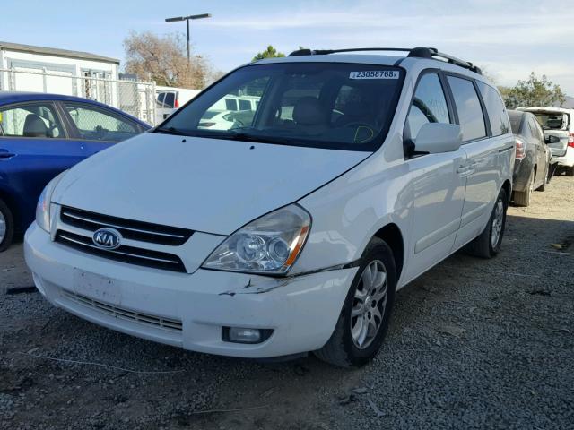 KNDMB233666102552 - 2006 KIA SEDONA EX WHITE photo 2