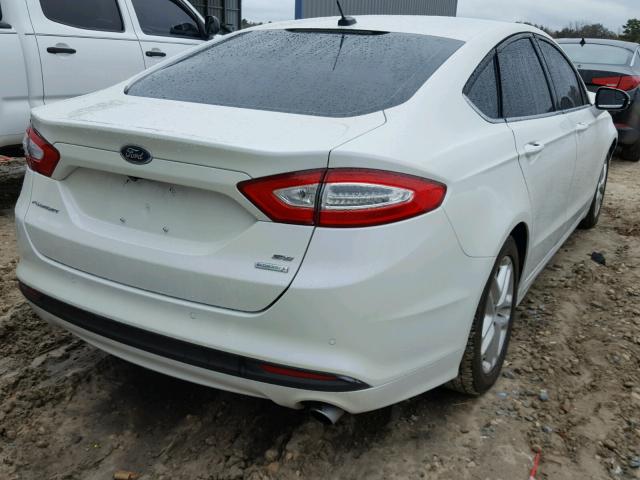 3FA6P0HD8FR203309 - 2015 FORD FUSION SE WHITE photo 4