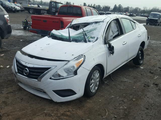 3N1CN7AP3HL879207 - 2017 NISSAN VERSA S WHITE photo 2