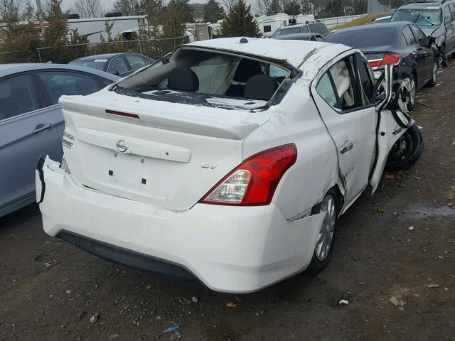 3N1CN7AP3HL879207 - 2017 NISSAN VERSA S WHITE photo 4