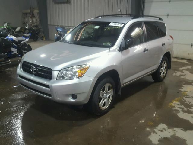 JTMBD33V276052064 - 2007 TOYOTA RAV4 SILVER photo 2