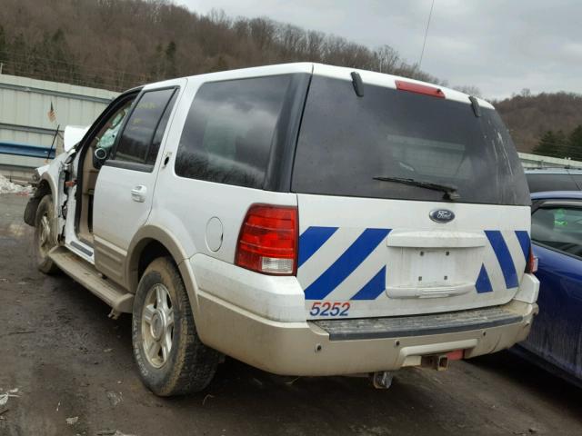 1FMFU18565LB11738 - 2005 FORD EXPEDITION WHITE photo 3