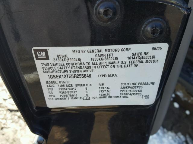 1GKEK13T55R255648 - 2005 GMC YUKON BLACK photo 10