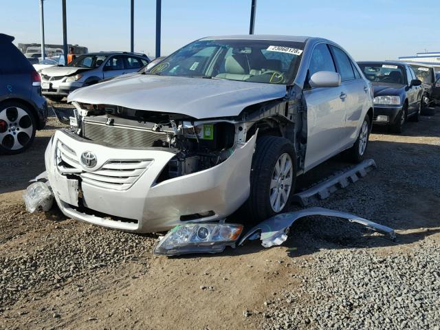 4T1BK46KX9U078063 - 2009 TOYOTA CAMRY SE SILVER photo 2