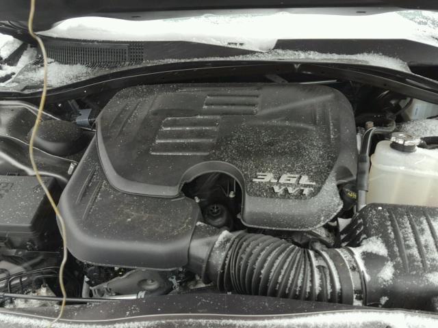 2C3CCAEG9HH662638 - 2017 CHRYSLER 300C GRAY photo 7