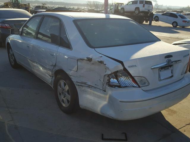 4T1BF28B51U155769 - 2001 TOYOTA AVALON XL WHITE photo 3