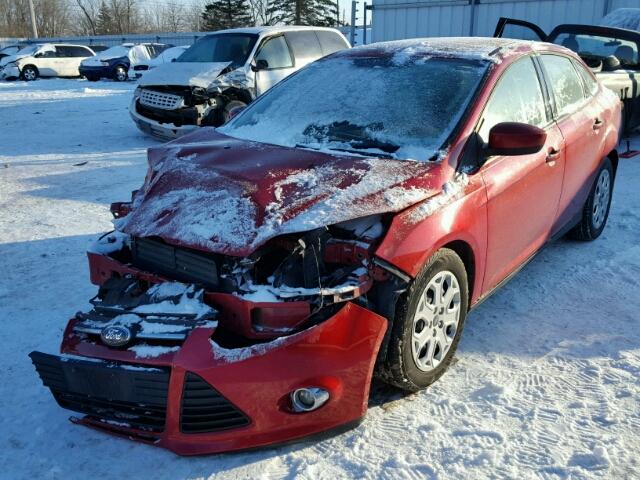 1FAHP3F23CL421907 - 2012 FORD FOCUS SE RED photo 2