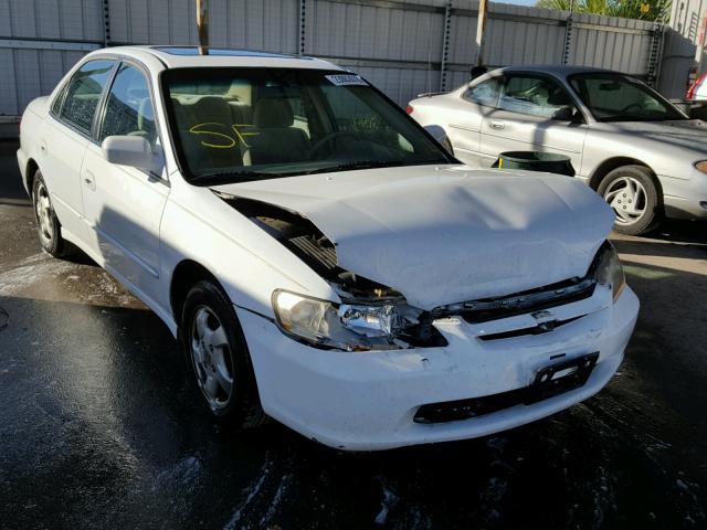 1HGCG5653WA266738 - 1998 HONDA ACCORD EX WHITE photo 1