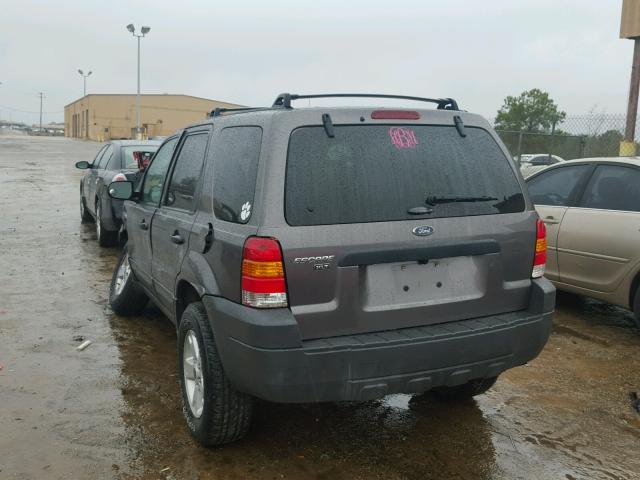 1FMYU03185KA86841 - 2005 FORD ESCAPE XLT GRAY photo 3