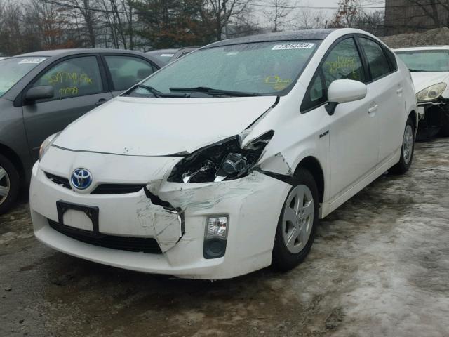 JTDKN3DU5A0098064 - 2010 TOYOTA PRIUS WHITE photo 2