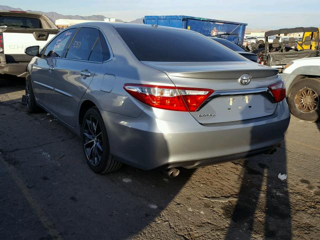 4T1BK1FK5HU578967 - 2017 TOYOTA CAMRY XSE SILVER photo 3