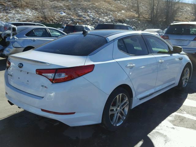 5XXGR4A63DG174387 - 2013 KIA OPTIMA SX WHITE photo 4