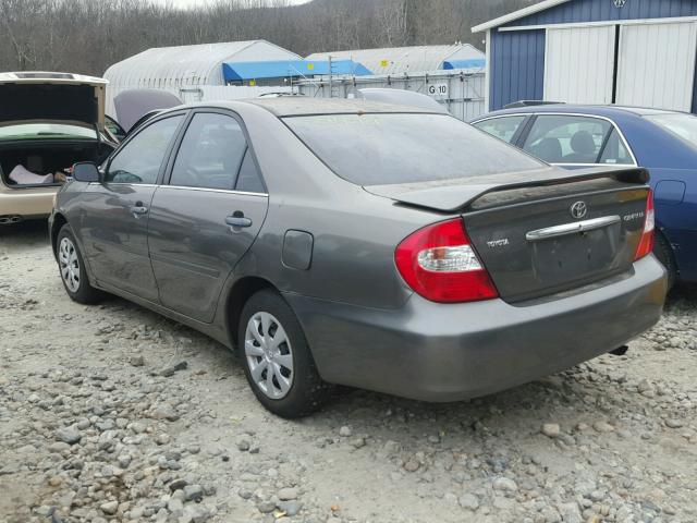 4T1BE32K42U532529 - 2002 TOYOTA CAMRY LE GRAY photo 3