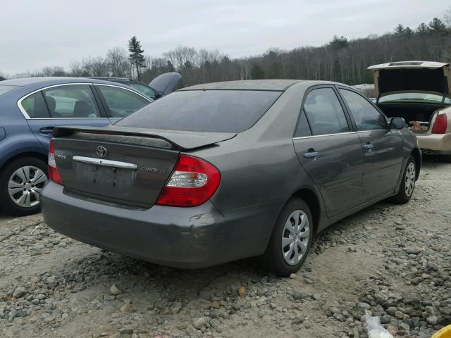 4T1BE32K42U532529 - 2002 TOYOTA CAMRY LE GRAY photo 4