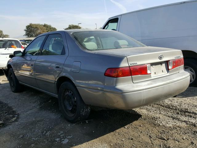 JT2BG22KX10573190 - 2001 TOYOTA CAMRY CE GRAY photo 3