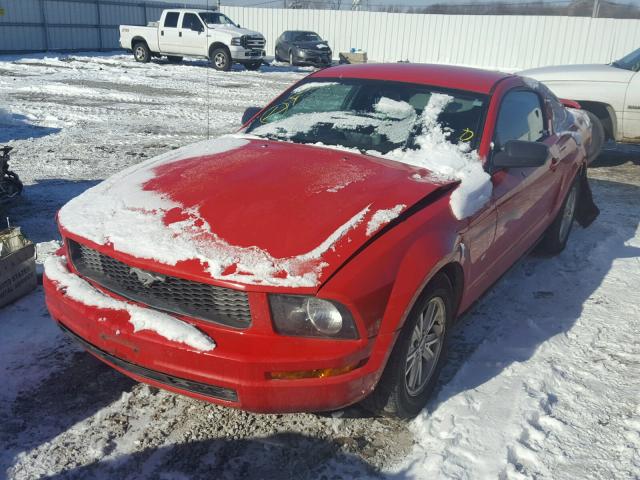 1ZVHT80N775269577 - 2007 FORD MUSTANG RED photo 2