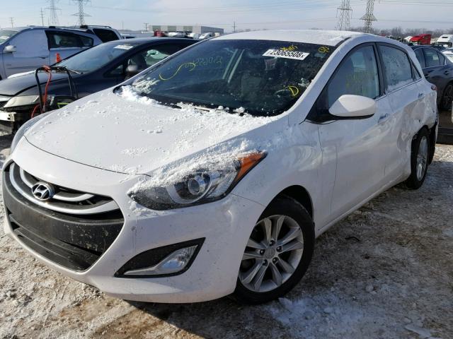 KMHD35LE1DU026579 - 2013 HYUNDAI ELANTRA GT WHITE photo 2