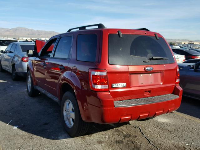 1FMCU9D77BKB34178 - 2011 FORD ESCAPE XLT RED photo 3