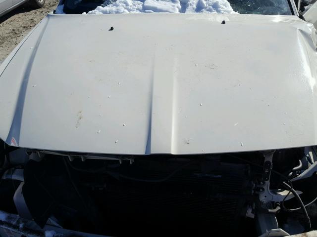 2D4FV48V95H571172 - 2005 DODGE MAGNUM SXT CREAM photo 7