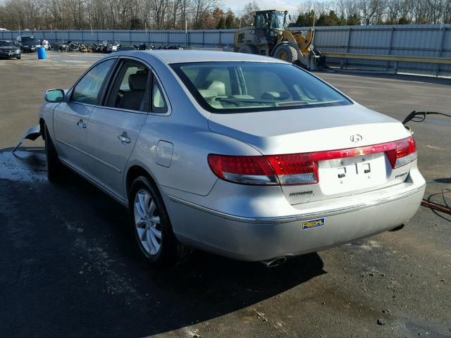 KMHFC46F46A079188 - 2006 HYUNDAI AZERA SE GRAY photo 3