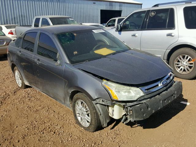 1FAHP3FN8AW296683 - 2010 FORD FOCUS SE GRAY photo 1