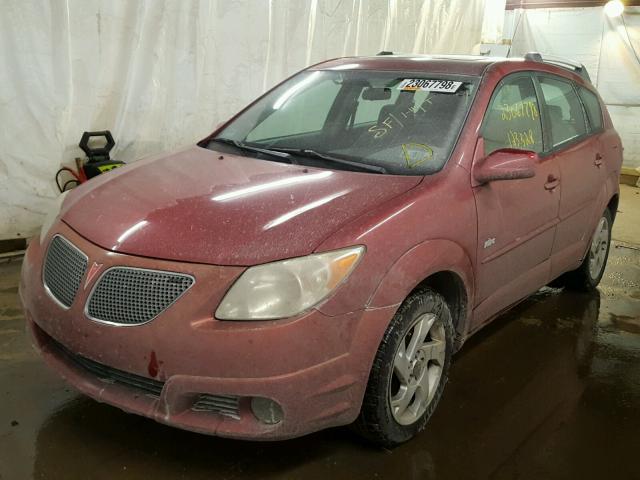 5Y2SL63835Z421251 - 2005 PONTIAC VIBE RED photo 2