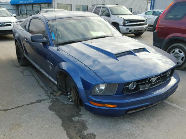 1ZVFT80N965147664 - 2006 FORD MUSTANG BLUE photo 1
