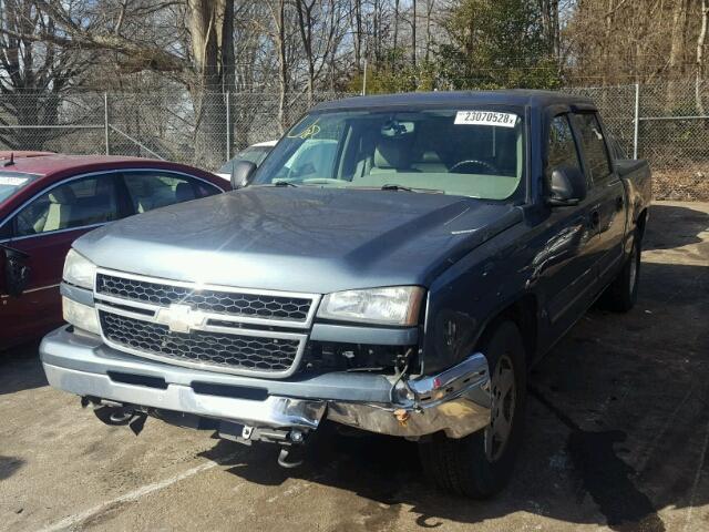 2GCEC13T061233835 - 2006 CHEVROLET SILVERADO BLUE photo 2