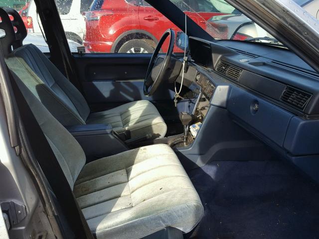 YV1FX8850G2026711 - 1986 VOLVO 740 GLE ვერცხლისფერი ფოტო 5