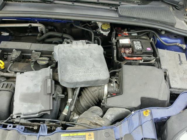 1FAHP3F23CL400197 - 2012 FORD FOCUS SE BLUE photo 7