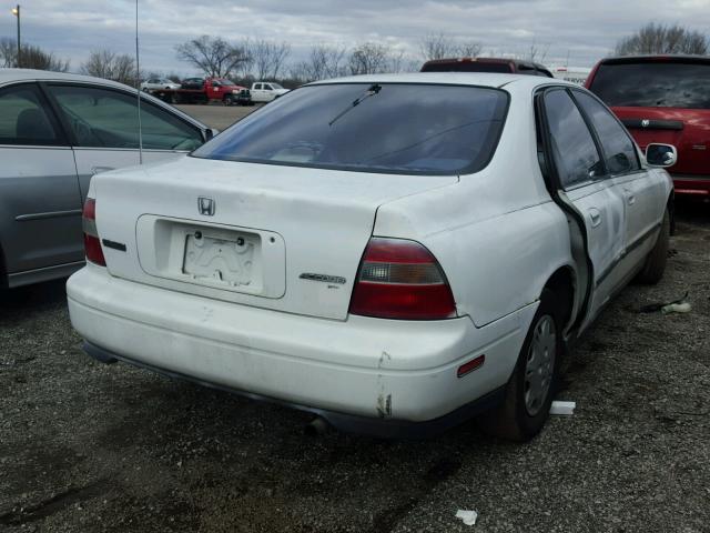 JHMCD5634SC019604 - 1995 HONDA ACCORD LX WHITE photo 4