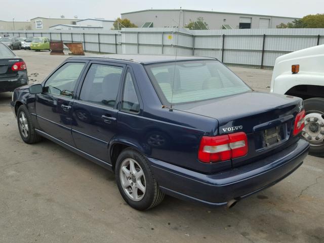 YV1LS5573W1504372 - 1998 VOLVO S70 BLUE photo 3