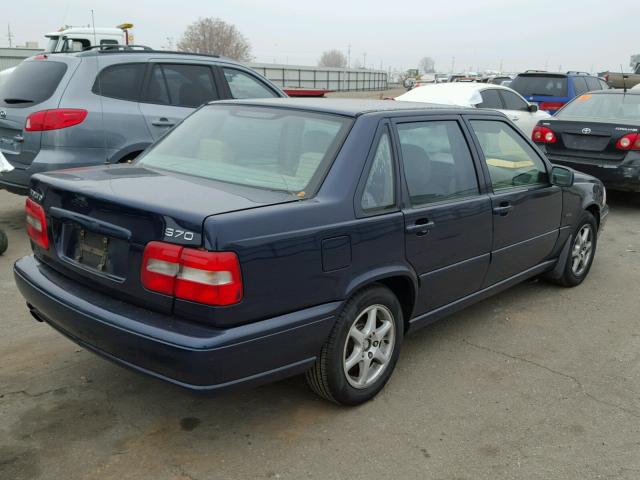 YV1LS5573W1504372 - 1998 VOLVO S70 BLUE photo 4